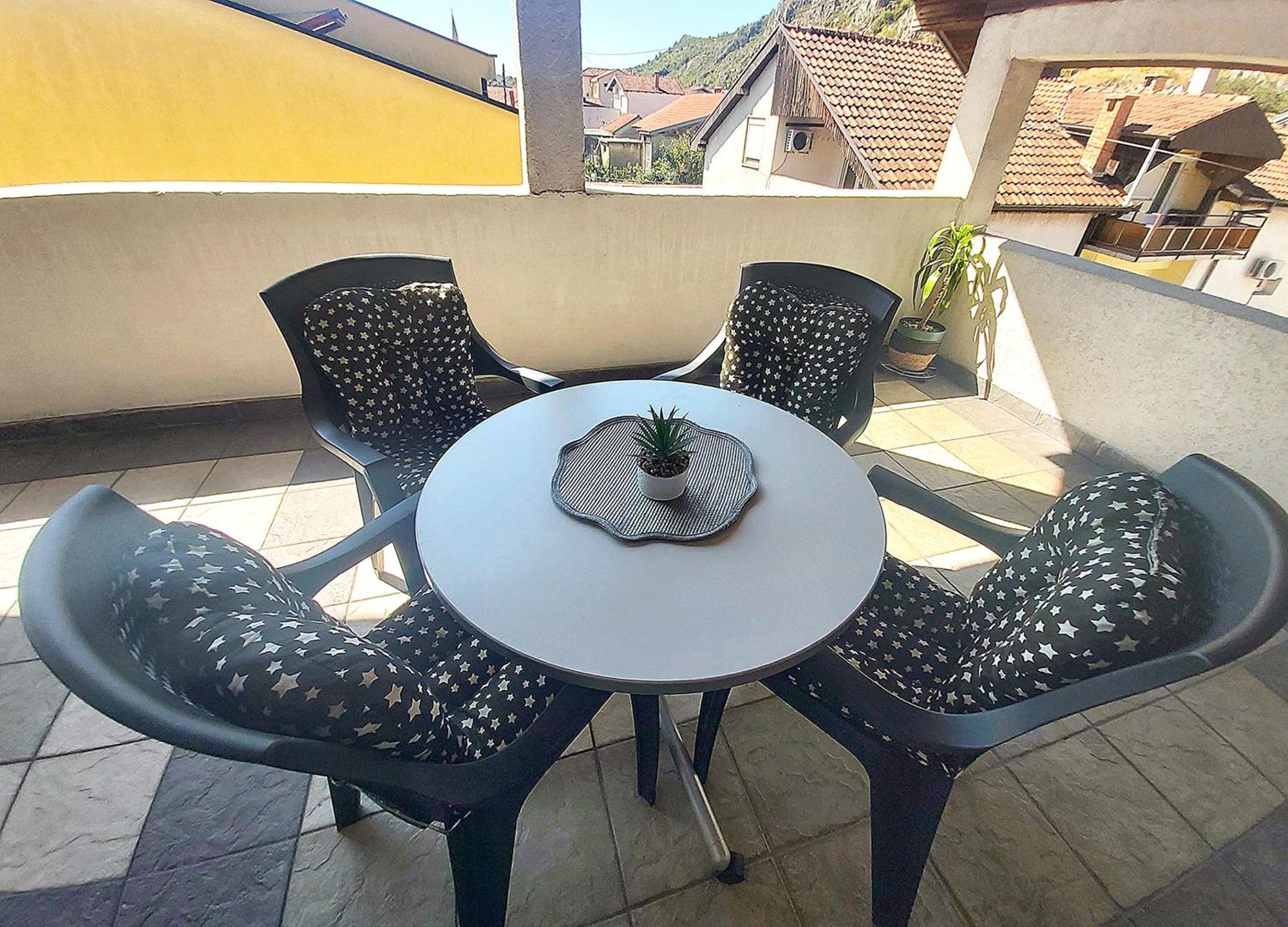 Zara Apartment With Terrace Near Old Town Mostar Esterno foto